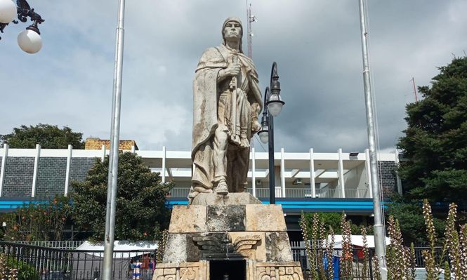En Totonicapán hay un monumento en honor a Atanasio Tzul.