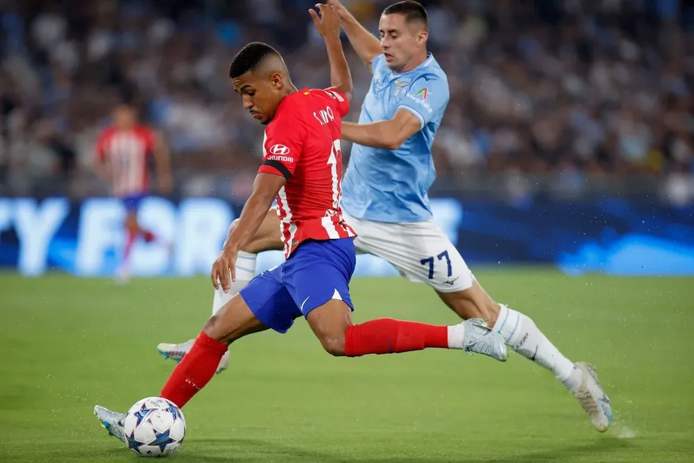 Golpazo para el Atlético en su debut.