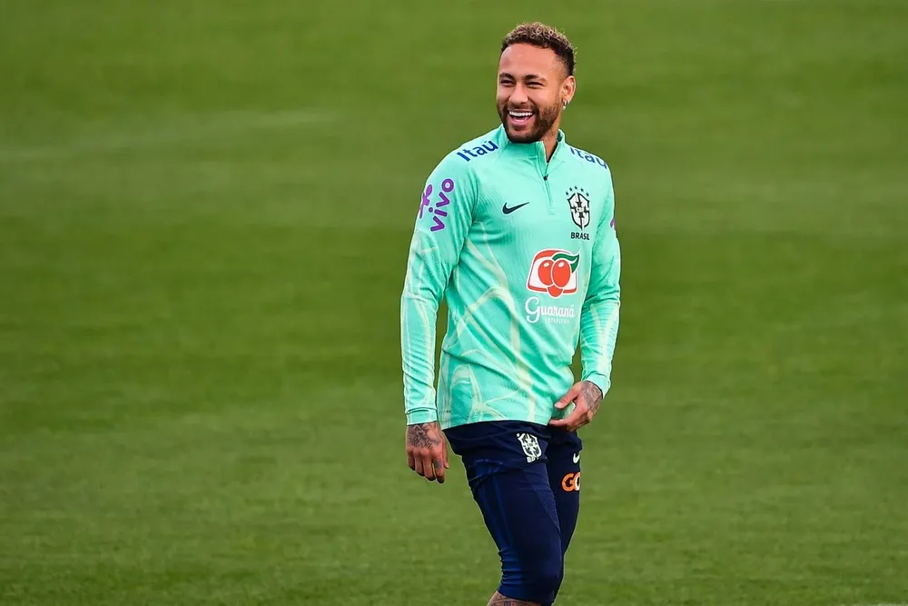 Neymar entrena con la selección brasilera a días de debutar en la Copa del Mundo de Qatar 2022