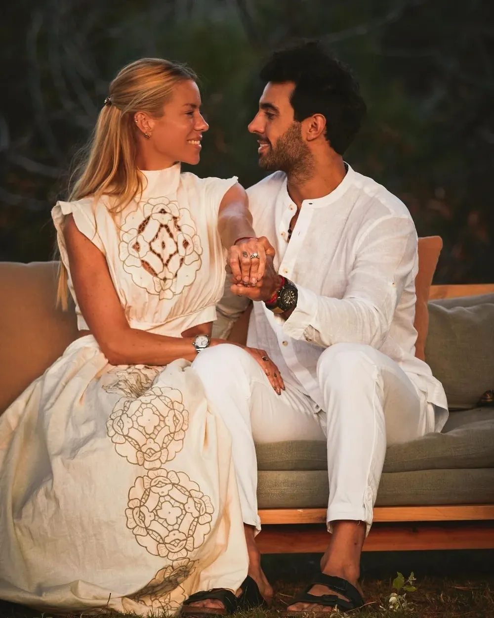 Nicole Neumann y Manuel Urcera se comprometieron en José Ignacio