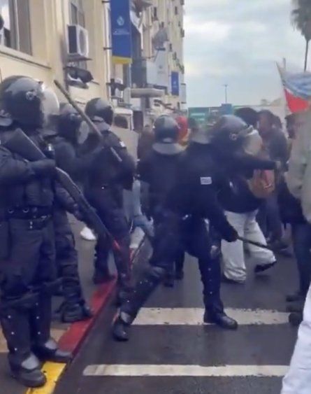 Las imágenes que circularon en redes sociales de los incidentes con la policía