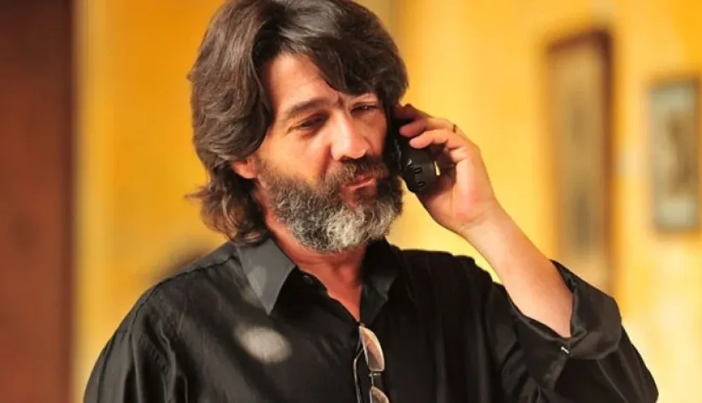 César Troncoso en su papel para la telenovela