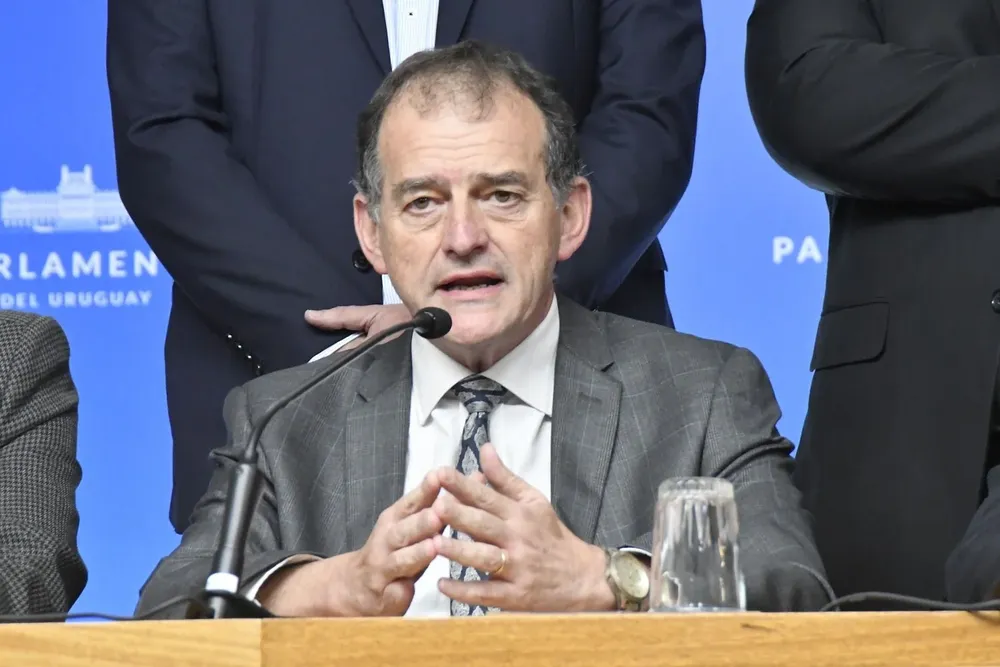 Guido Manini Ríos, senador y líder de Cabildo Abierto