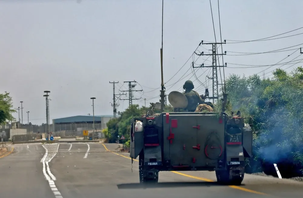 Tanque israelí cerca de la frontera con Gaza