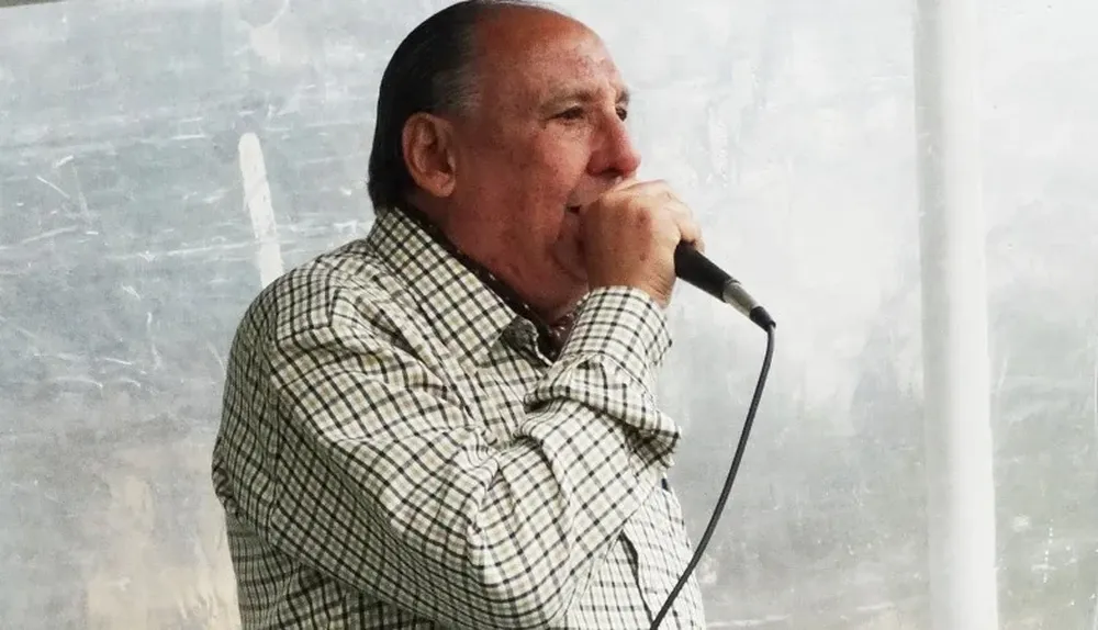 Remató Daniel Dutra