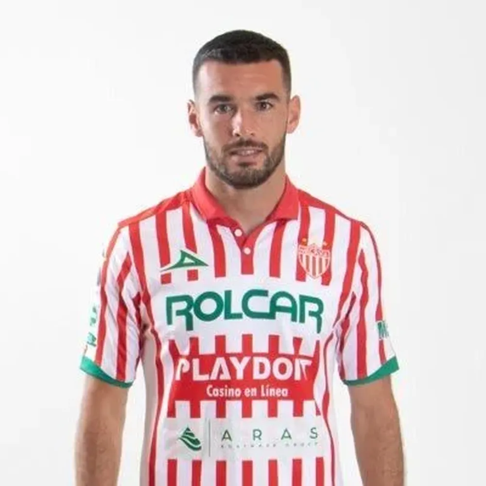 Formiliano con su nueva piel: Necaxa, por tres años