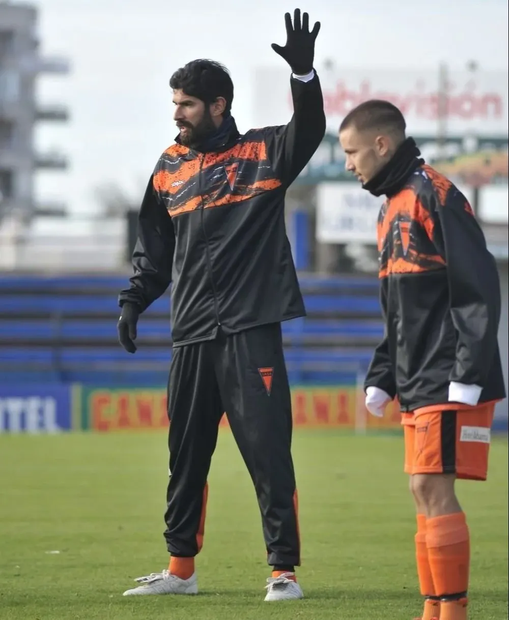 Sebastián Abreu se despidió del fútbol profesional con la camiseta de Sud América