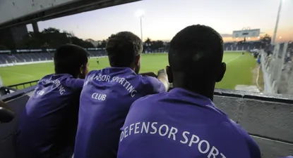 Jugadores de Defensor en el Franzini