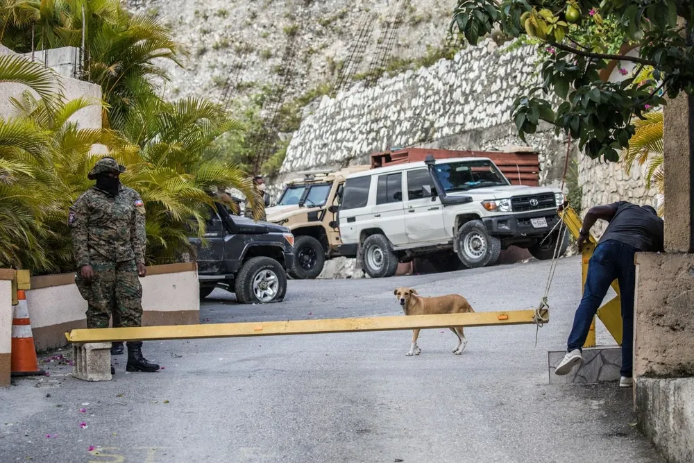 La entrada al domicilio del fallecido presidente haitiano Jovenel Moïse, en Puerto Príncipe