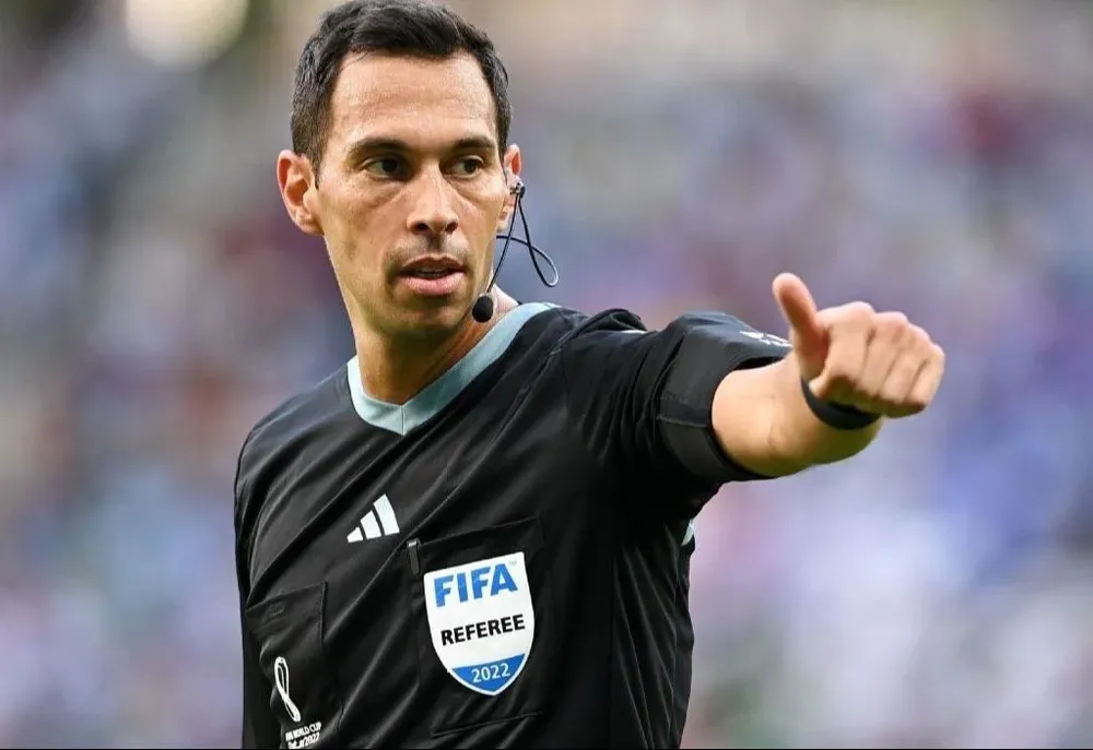 Tello dirigirá la Eurocopa.