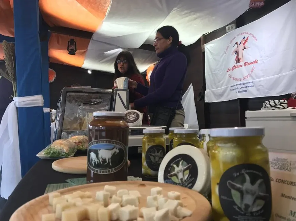 El interior de la cabaña de los productores vinculados al rubro caprino.