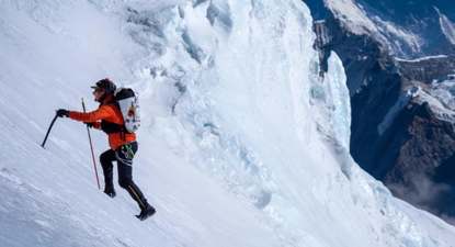Tyler Andrews, nuevo récord de ascenso en el Everest