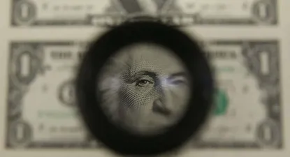 Con tres medidas, el gobierno intenta fijar piso a caída del dólar