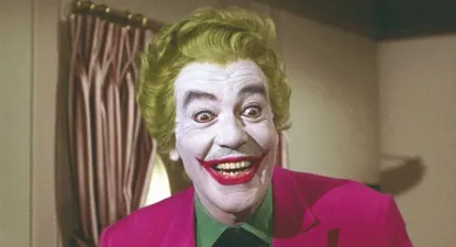 Cesar Romero como El Guasón en la serie Batman