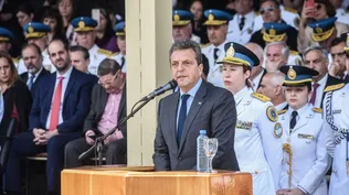 Massa en campaña asistió a un acto por la semana de la Policía Federal