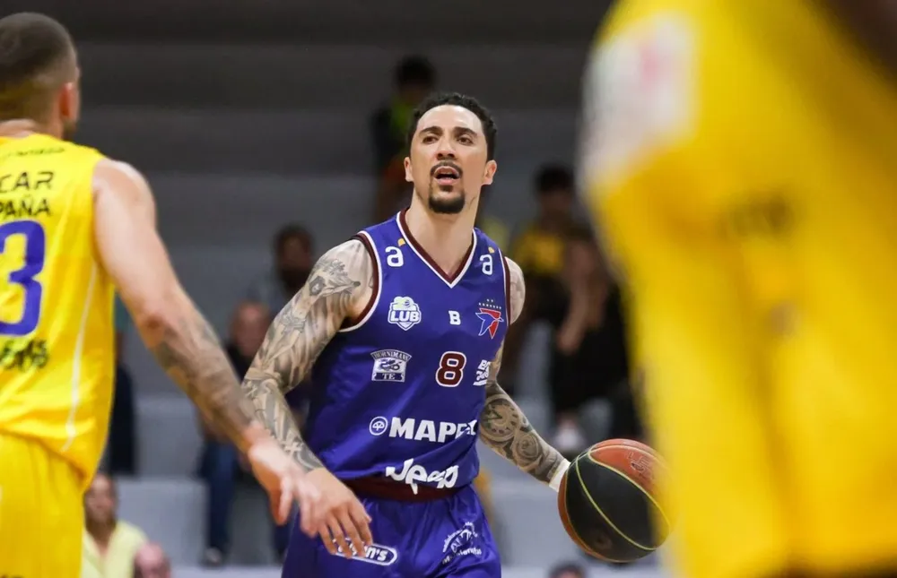 Donald Sims, figura ante Hebraica Macabi