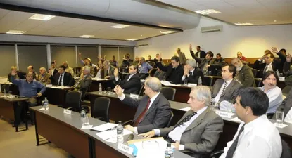 La AUF: entre el reglamento y un cambio cultural