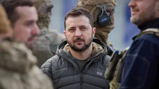 El presidente de Ucrania, Volodimir Zelensky, en la ciudad de Jersón después de que fuera liberada