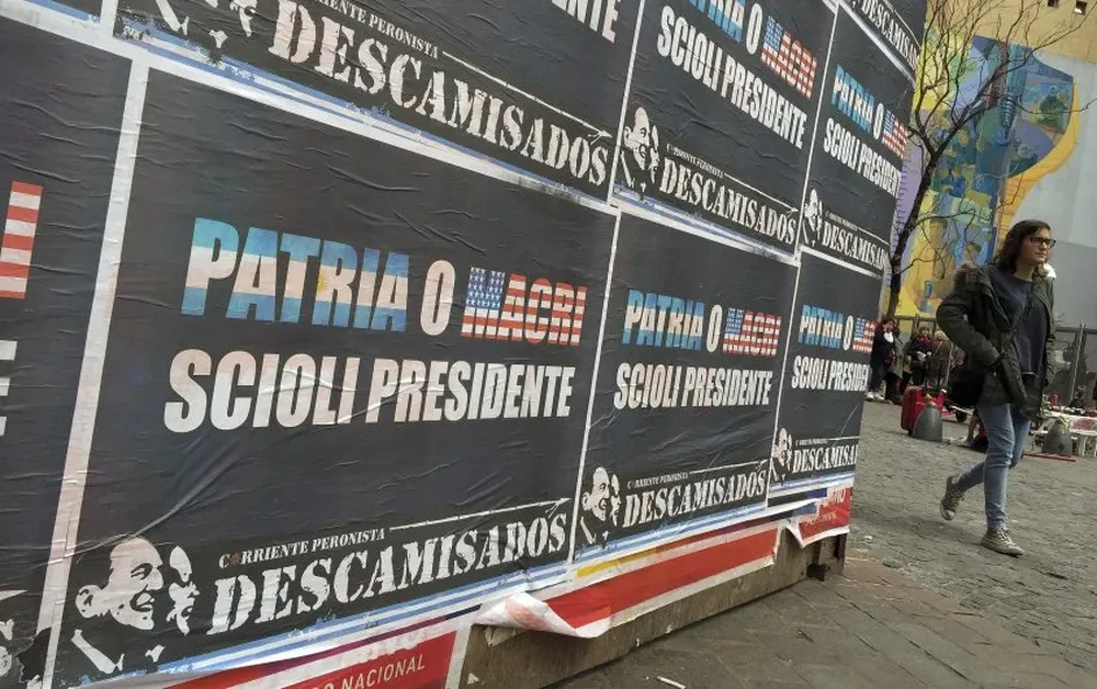 Patria o Macri, Scioli presidente en las calles de Buenos Aires.