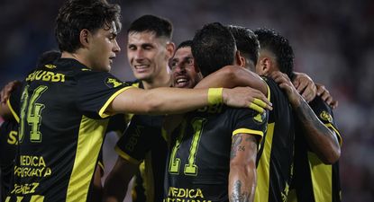Peñarol celebró el triunfo ante Nacional en el Gran Parque Central por el Torneo Apertura