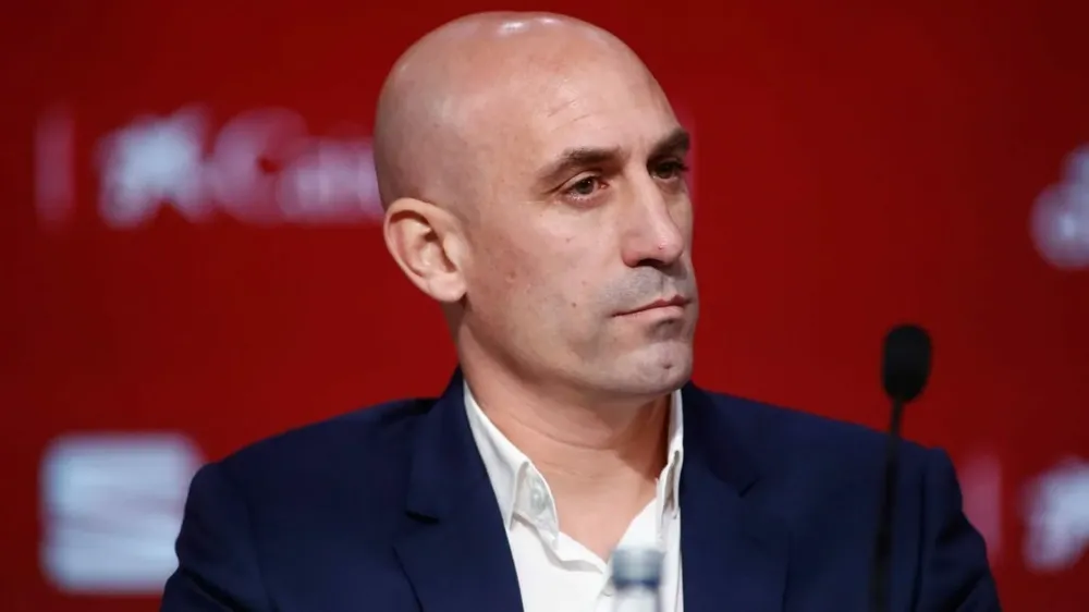 Luis Rubiales no se va de la RFEF.