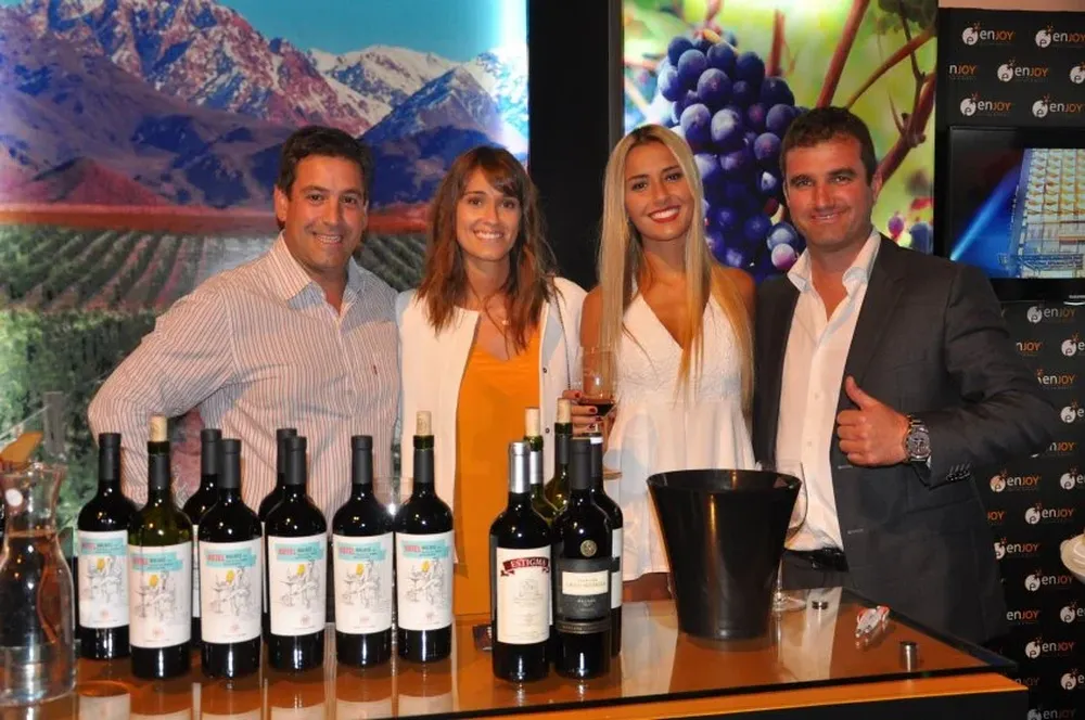 Gabriel Guerra, Camila Hüne, Virginia Castellano y Juan Eduardo Parker