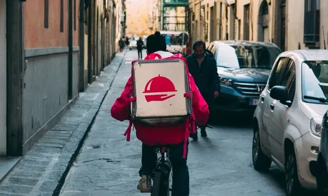 Repartidor de la app de delivery italiana, Foodora