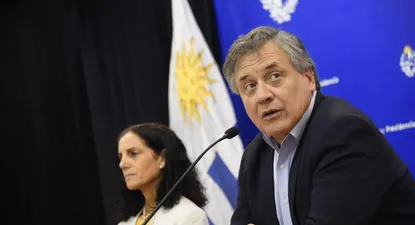 La ministra de Economía Azucena Arbeleche y el ministro de industria Omar Paganini.