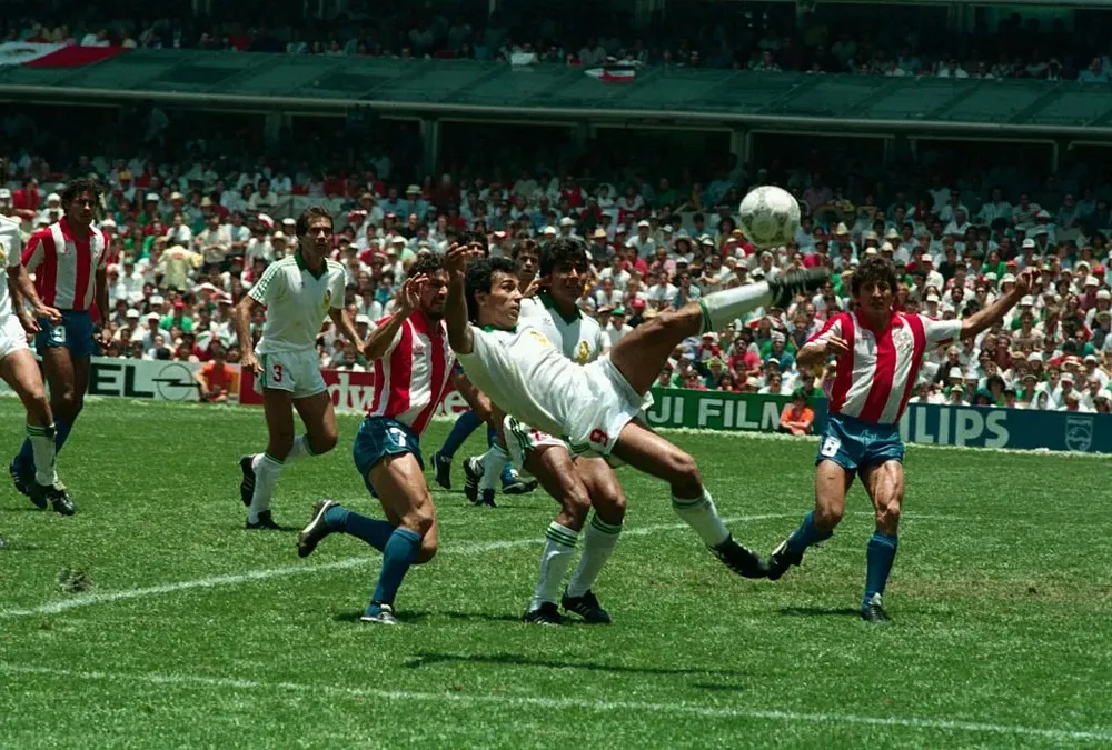 Hugo Sánchez fue uno de los mejores jugadores de México en el Mundial del 86 que jugaron de locales.