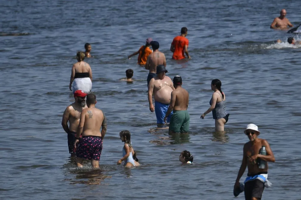 En la playa, un respiro.