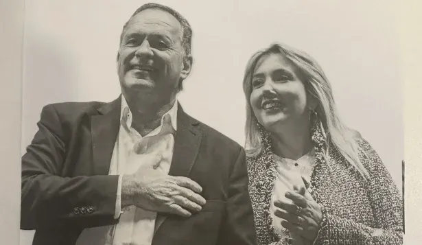 Quedó aprobada la papeleta que nos asegura un futuro de certezas: Delgado mostró una foto de la papeleta para el balotaje