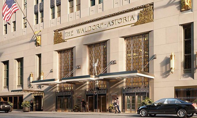 El hotel Waldorf Astoria reabrió sus puertas a mediados de julio, tras ocho años cerrado por reformas.