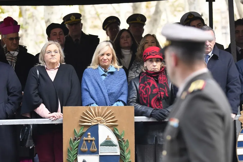 Bianchi y Argimón en el acto por la Jura de la Constitución.