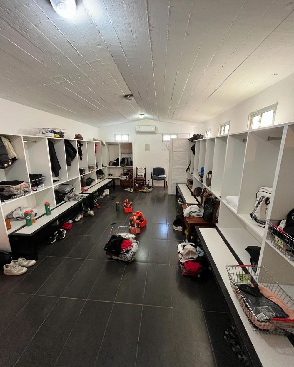 Vestuario visitante del Estadio Saroldi de River Plate