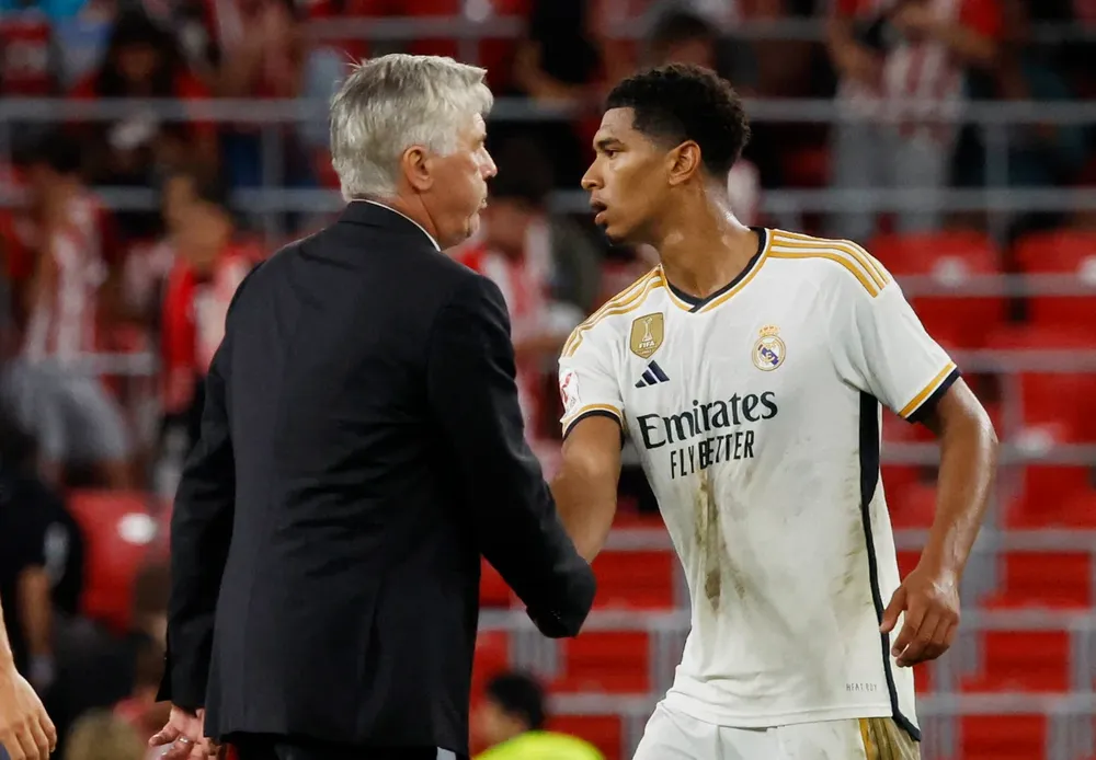El entrenador Carlo Ancelotti y el jugador Jude Bellingham .