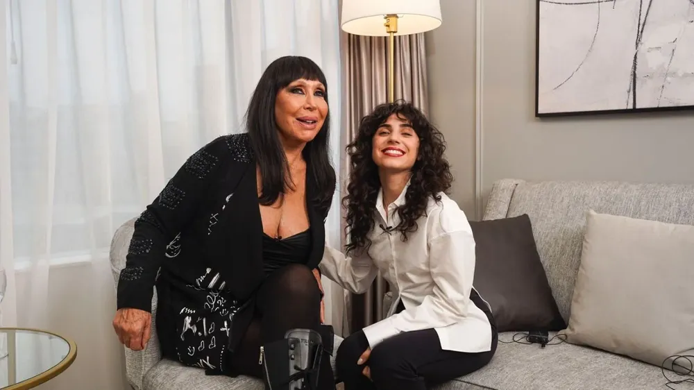 Moria junto a Zoe Hochbaum, actriz, guionista y productora del film Como el mar