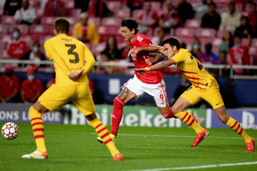 Darwin Núñez eludió a Eric García y definió notablemente