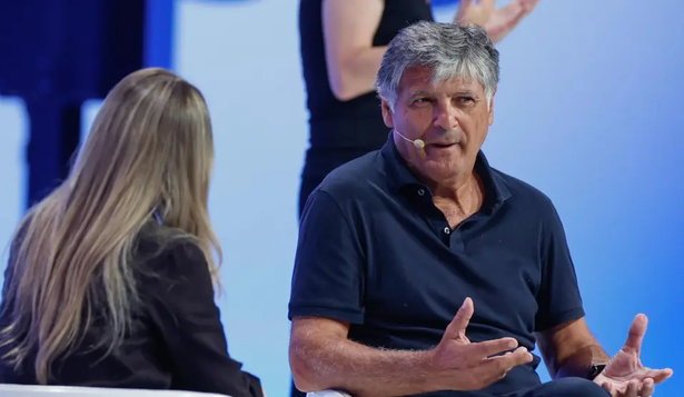 Toni Nadal, entrevistado en el Congreso del Partido Popular.