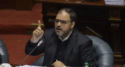 Charles Carrera, senador del Frente Amplio