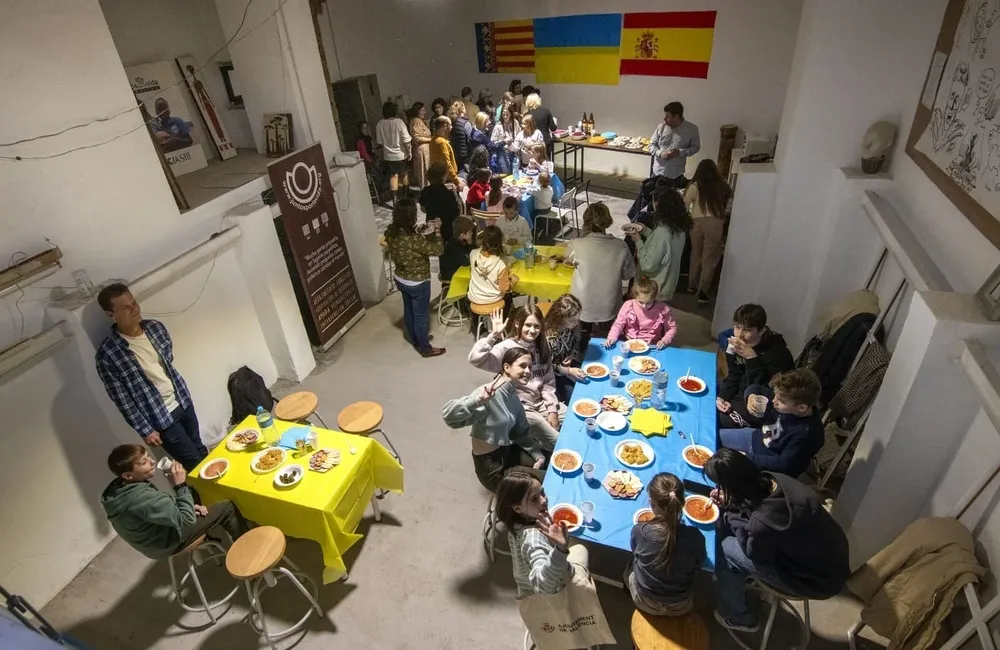 Vuelven a Ucrania los menores acogidos en Navidad por familias valencianas.