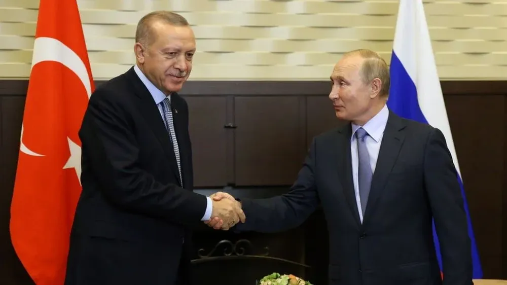 Vladímir Putin y Recep Tayyip Erdogan se reunieron este martes en Sochi, horas antes de que expire la tregua de Turquía, acordada con EE.UU., en la operación militar contra los kurdos.