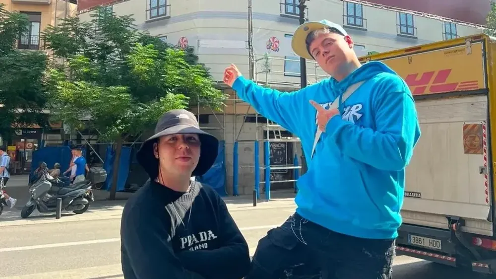 Quevedo y Saiko promocionan su nueva canción, Buenas