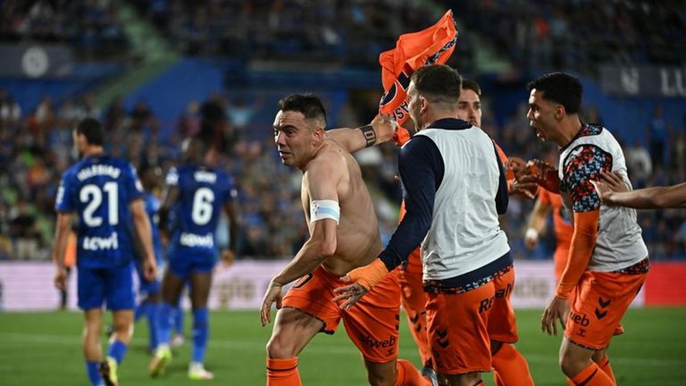 Thiago Aspas celebra el 2-1 decisivo para llevar al celta de Vigo a Europa.