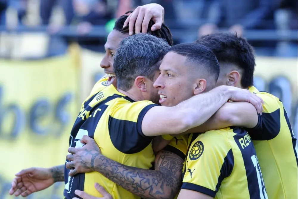 Peñarol celebró ante Boston River