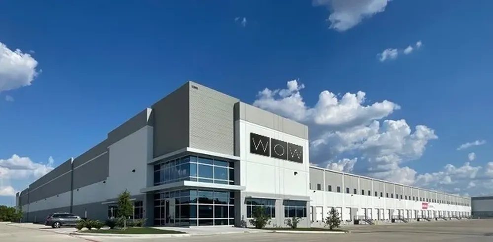 Fachada centro de WOW Design.