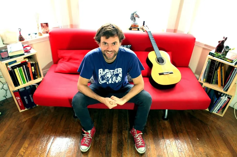 Ignacio González vincula la música y la tecnología.