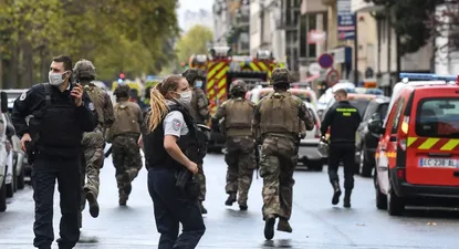 dos detenidos por ataque con chuchillo cerca de sede de la revista charlie hebdo en paris