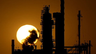 El precio del petróleo se disparó ante el temor a un cierre prolongado del estrecho de Ormuz