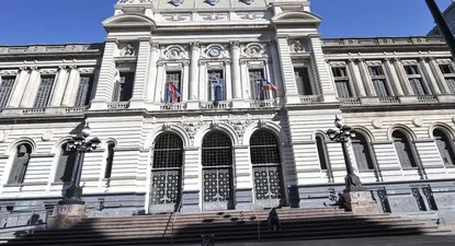 Edificio central de la Udelar