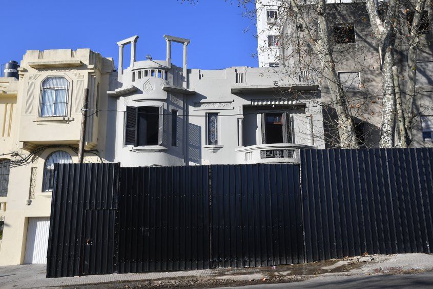 Casa Art Decó que se demolerá en Julio Herrera y Reissig, esquina Benito Nardone
